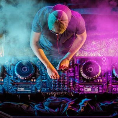 DJ